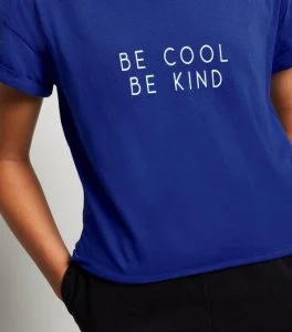 Coole T-Shirts: Hier sind die originellsten T-Shirts mit individuellem Design aller Zeiten.