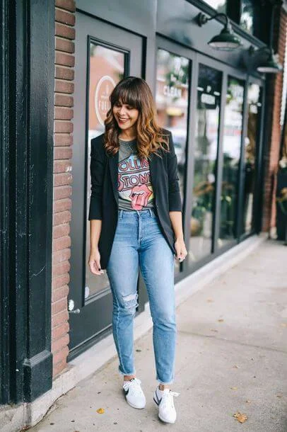 Sous-vêtement féminin et t-shirt personnalisé : la solution à laquelle vous ne vous attendez pas.