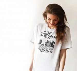 Combien coûte la personnalisation d’un t-shirt : prix et quantités
