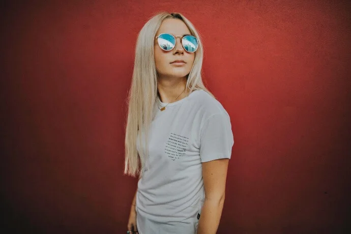T shirt elasticizzate personalizzate: perché sceglierle e come personalizzarle al meglio
